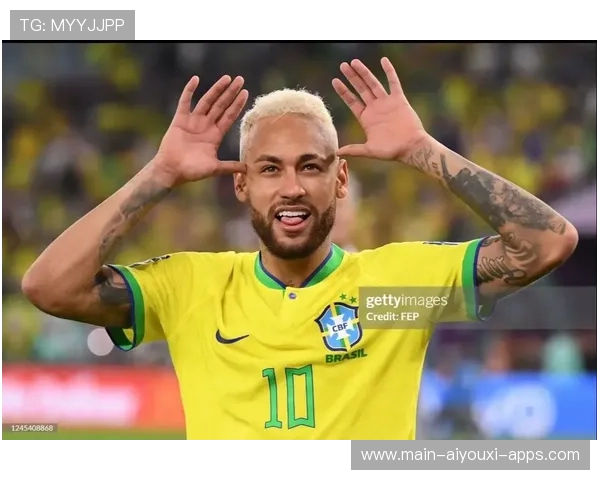 内马尔赛前在更衣室跳舞带动气氛，队友跟风爆笑