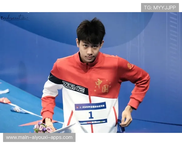 少年张展硕单挑群雄！破纪录夺冠震惊泳坛，小演员张展硕是谁