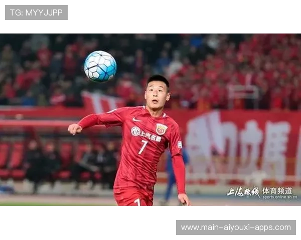 武磊在热身赛中单刀破门，上海海港3比0轻取对手